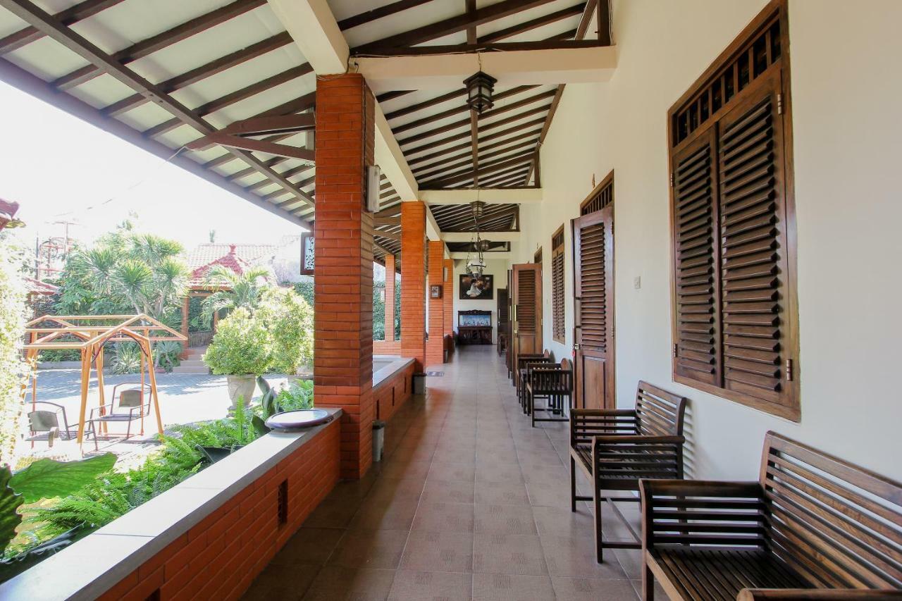 بانيووانجى Oyo 1361 Singosari Family Residence المظهر الخارجي الصورة