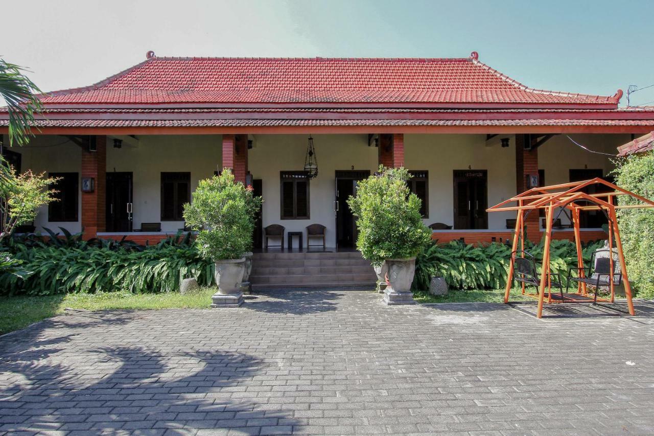 بانيووانجى Oyo 1361 Singosari Family Residence المظهر الخارجي الصورة