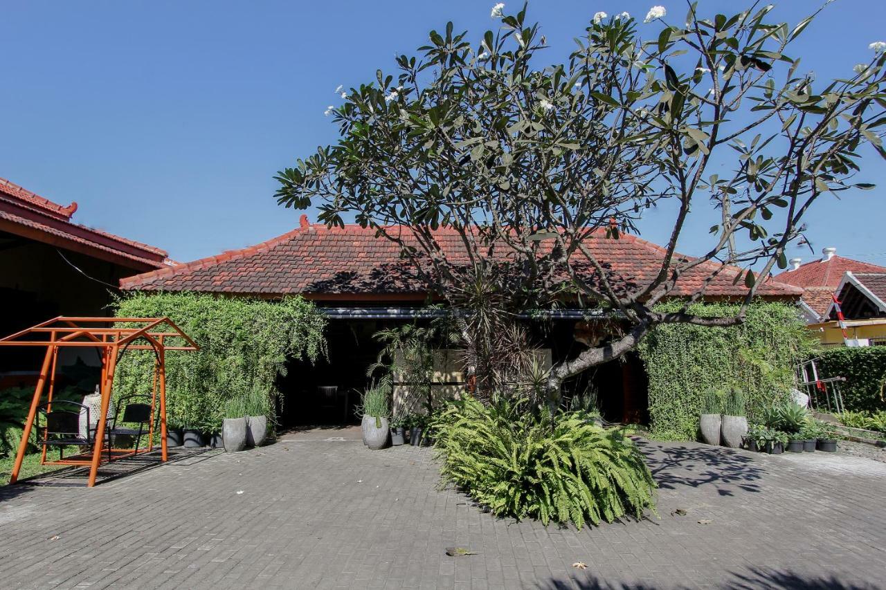 بانيووانجى Oyo 1361 Singosari Family Residence المظهر الخارجي الصورة